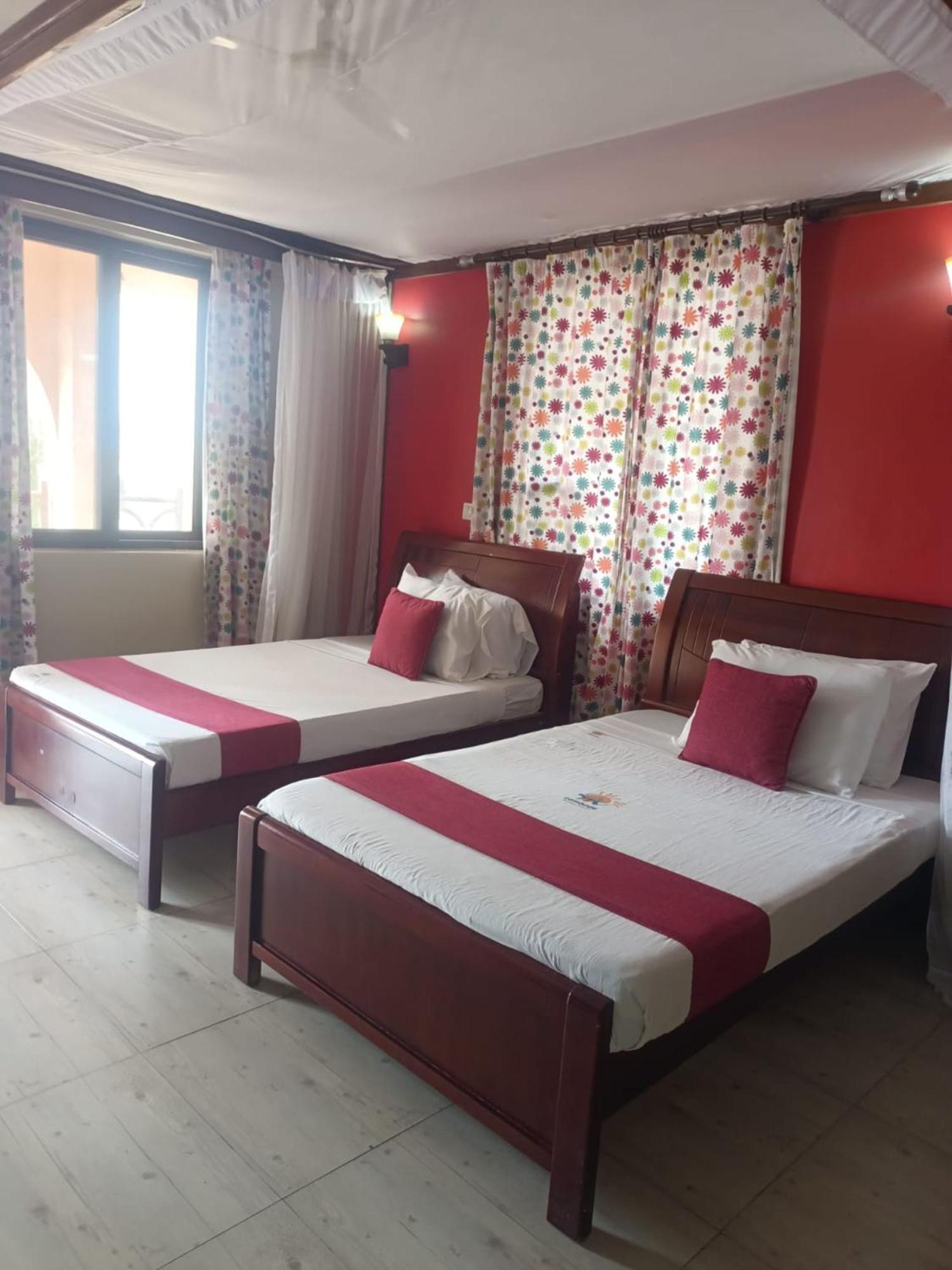 Lambada Holiday Resort Mombasa Mtwapa Extérieur photo